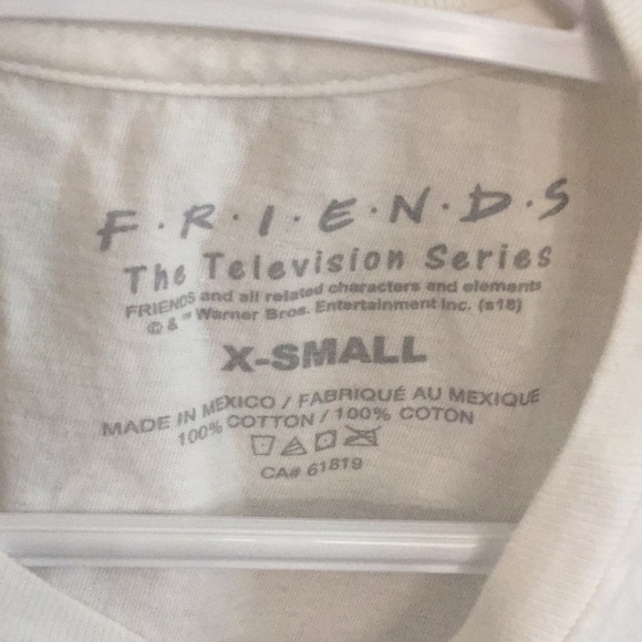 F.R.I.E.N.D.S Cropped T-Shirt - Picture 3 of 3